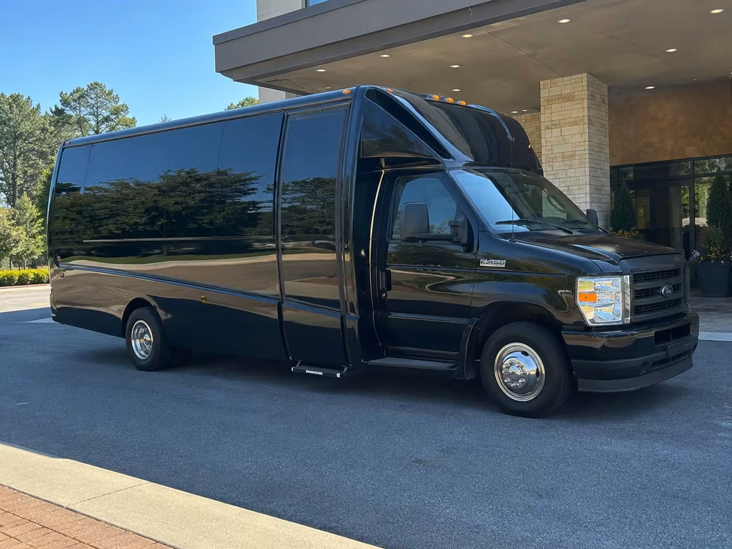 20 passenger minibus